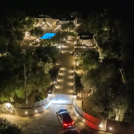 Trulli Moonlight Da Grace * Ostuni