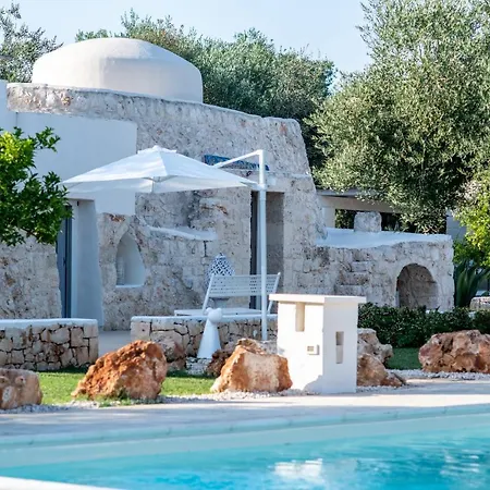 Trulli Moonlight Da Grace * Ostuni