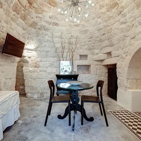 Bed and breakfast Trulli Moonlight Da Grace