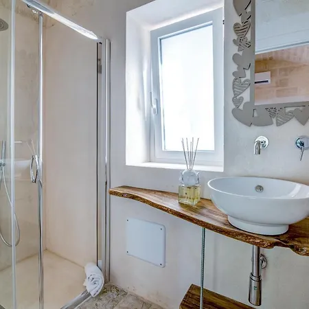 Trulli Moonlight Da Grace 住宿加早餐酒店