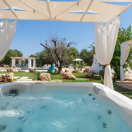 Trulli Moonlight Relais 4* Ostuni