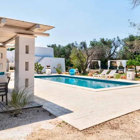 Trulli Moonlight Relais Bed & Breakfast 4*