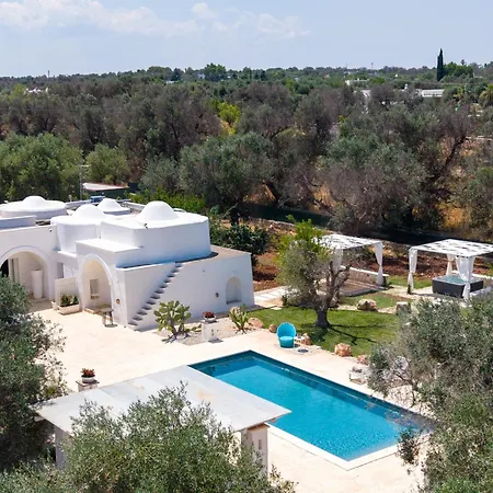 Trulli Moonlight Relais Bed & Breakfast 4*