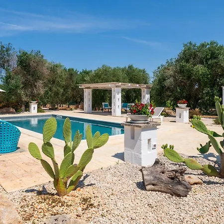 Trulli Moonlight Relais Bed & Breakfast Ostuni