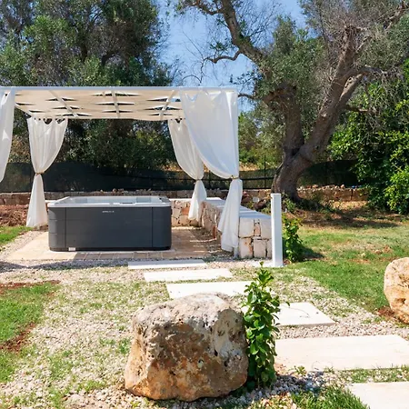 Trulli Moonlight Relais 4* Ostuni