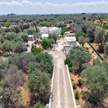 Trulli Moonlight Relais Bed & Breakfast 4*